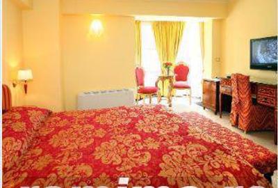 Spațiu comercial, de 2,000 mp, în Central - 4