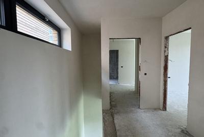 Casă cu 4 camere cu Teren 110 Mp în Libertății