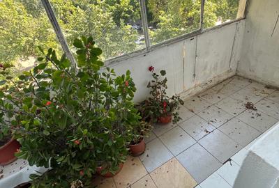 Apartament cu 3 camere decomandat în Drumul Taberei - 14