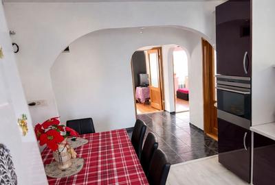 Apartament cu 4 camere decomandat în Hărman - 4