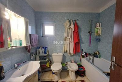 Casa 3 Camere, beci, magazie, mansarda 500 mp Teren - 8