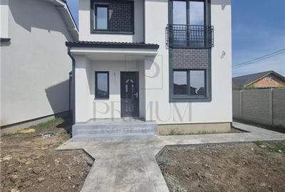 Duplex cu 4 camere cu Canalizare în Aeroport - 1