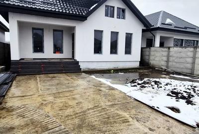 Casă cu 3 camere cu Teren 280 Mp în Central - 8