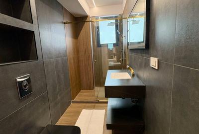 Penthouse cu 3 camere decomandat în Central - 10