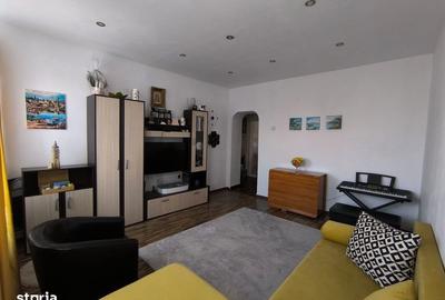 Apartament cu 3 camere decomandat în ICIL