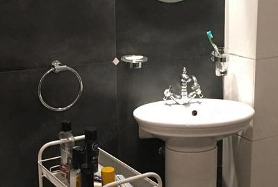 Apartament cu 6 camere decomandat în Central - 6