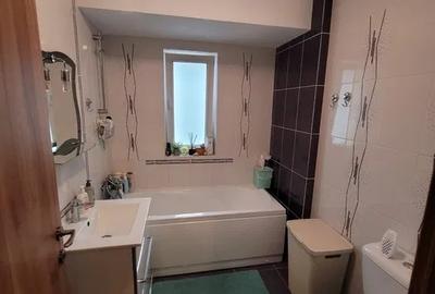 Apartament cu 3 camere, decomandat, zona Pacurari - 7