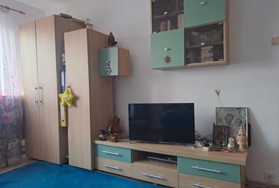 Apartament cu 2 camere nedecomandat în Budai