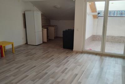 De inchiriat apartament 2 camere Tractorul, str. Nicolae Labis.