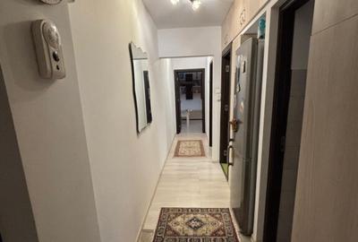 Apartament cu 3 camere semidecomandat în Tomis IV - 6