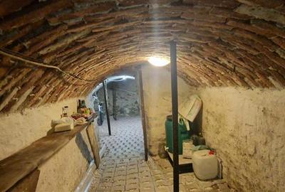 Casă individuală cu 7 camere cu Canalizare în Brebu Nou - 24