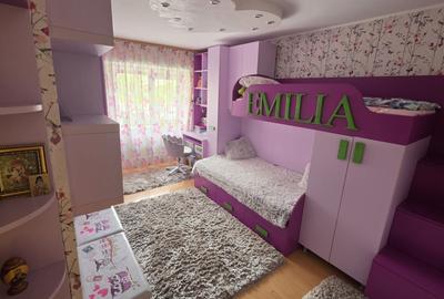 Apartament cu 3 camere decomandat în Nicolina - 1