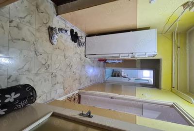 Apartament cu 2 camere decomandat în Micro 18 - 3
