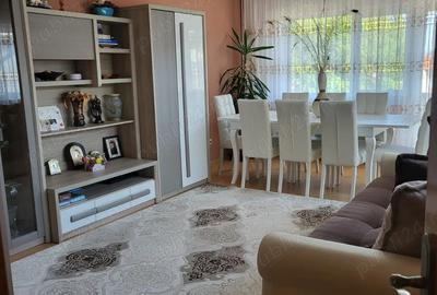 Casă cu Teren 400 Mp în Central - 2