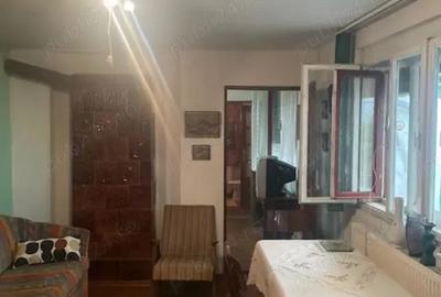 Vand casa cocheta , zona linistita , str.Xenopol - 14