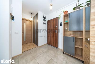 Apartament cu 2 camere, mobilat în Tractorul - 7