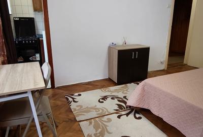 De inchiriat ap 1 camera Zona Complex cu centrala - 2