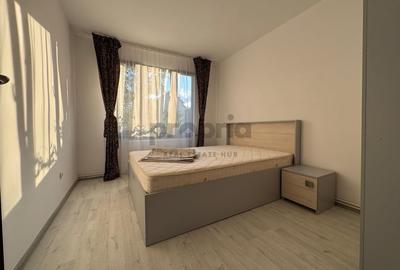 Apartament cu 3 camere decomandat în Craiter