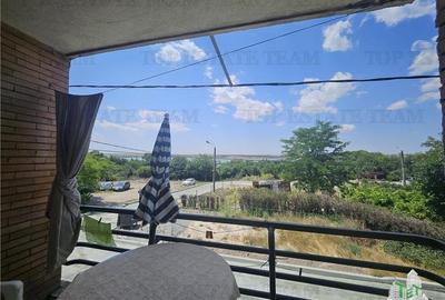 APARTAMENT 3 CAMERE EFORIE SUD CU VEDERE LA LAC