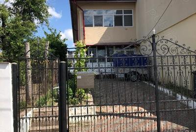 Casă cu 5 camere în Central - 5