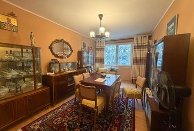 Apartament cu 3 camere semidecomandat în Titan