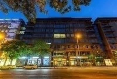 Spațiu comercial, de 30 mp, în Romană