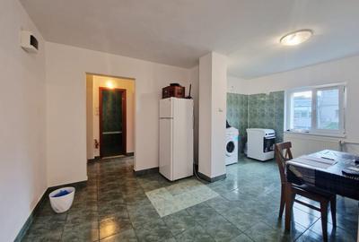 Apartament cu 2 camere decomandat în Tei - 6