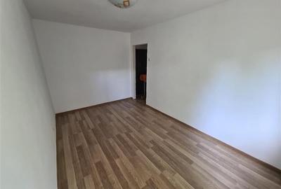 Apartament 3 camere etaj intermediar Astra- Zorilor - 11