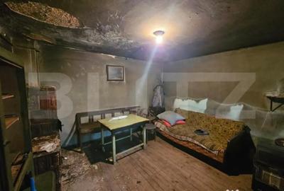 Casă cu 4 camere cu Teren 3800 Mp în Măgina - 1