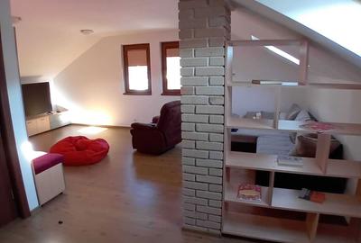 Casă cu 4 camere în Colibași - 1