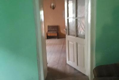 Casă cu 4 camere cu Teren 1130 Mp în Uivar - 11