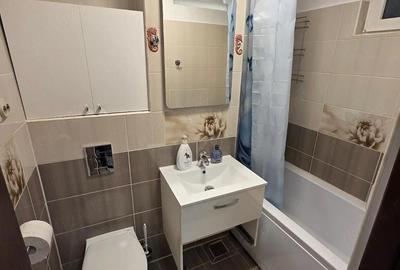 Apartament cu 3 camere decomandat în Central - 2
