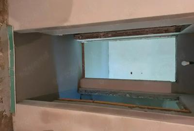 Persoana fizica,vand apartament etaj 2