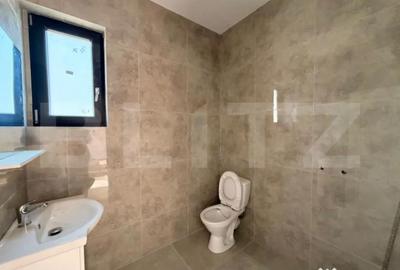 Casă cu 5 camere cu Teren 322 Mp în Central - 13