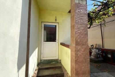 Casa renovabila/demolabila, singur in curte. 63 000 E. Comision 0. - 6