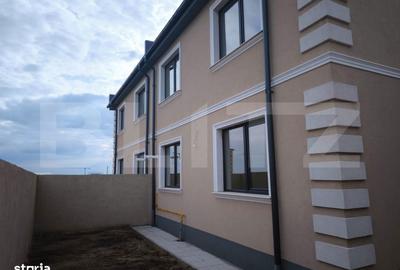 Casă cu 6 camere cu Canalizare în Central - 4