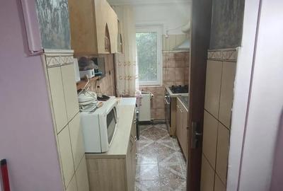 Apartament cu 2 camere decomandat în Podu Roș - 2