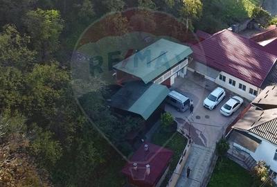 Casă cu 5 camere de vânzare în zona Central comision 0 - 2