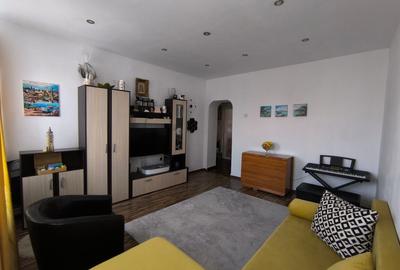 Apartament cu 3 camere decomandat în Palas - 3