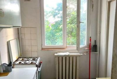 3 camere, intre metrou Gara de Nord si Basarab, anvelopat, etaj 3 - 6