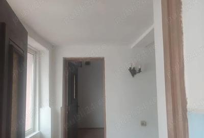 Casă cu 4 camere în 13 Septembrie