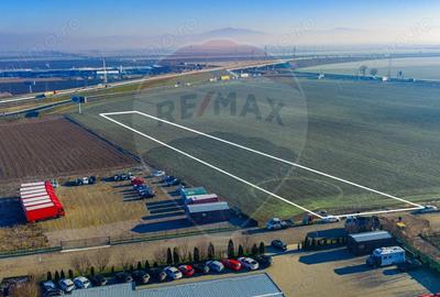Teren de 4900 mp, în Sânpetru - 1