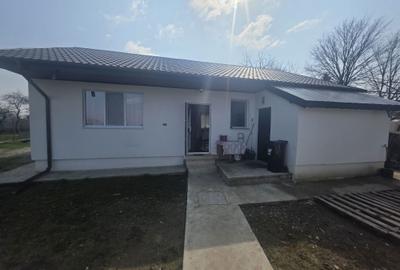 Casă cu 4 camere în Central - 4