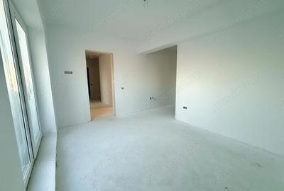 Apartament cu 3 camere decomandat în Doamna Ghica - 9