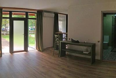 Spațiu comercial, de 30 mp, în Central - 2