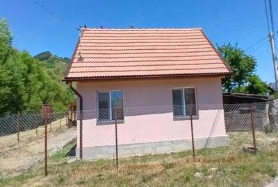 Cota de 1/2 din casa- localitatea Petrila, judetul Hunedoara