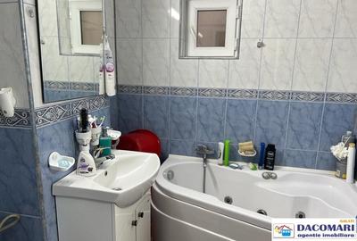 Apartament 2 camere,decomandat, Micro 16 –  comision 0%. - 4