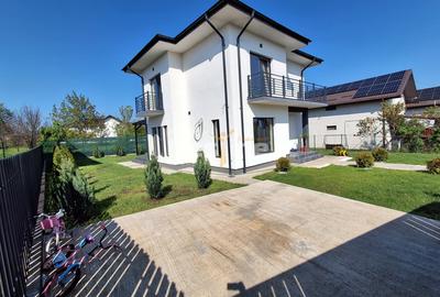 Casă individuală cu 4 camere cu Canalizare în Miroslava - 2