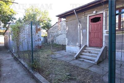 Vanzare Teren cu casa 6 Camere Renovabila - Zona Chibrit Expozitiei - 1