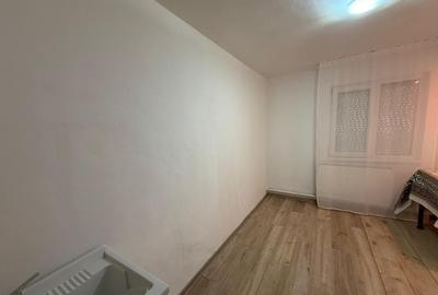 Camera de camin cu baie proprie - 2